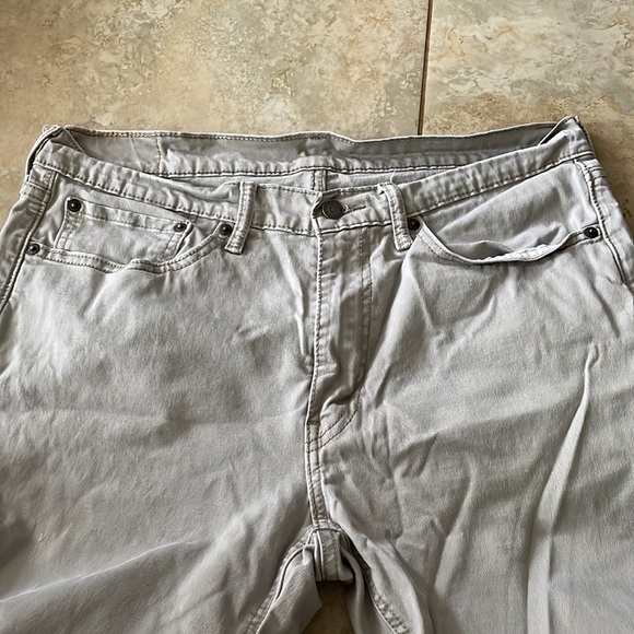 Levi's 541 Khaki Pants - Picture 2 of 4